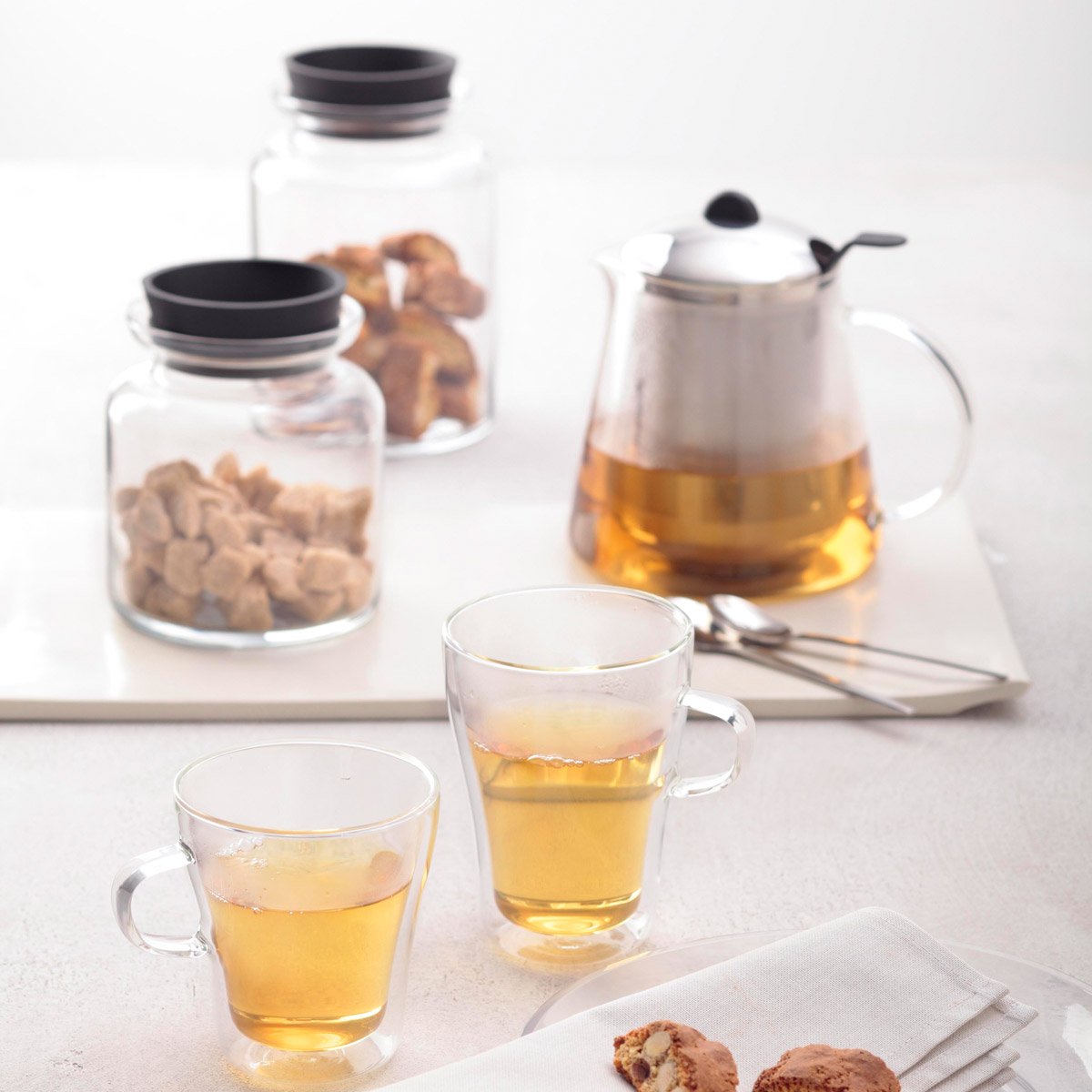 Leonardo TISANA Teapot in Glass with Integrated Strainer 1.6 Litre