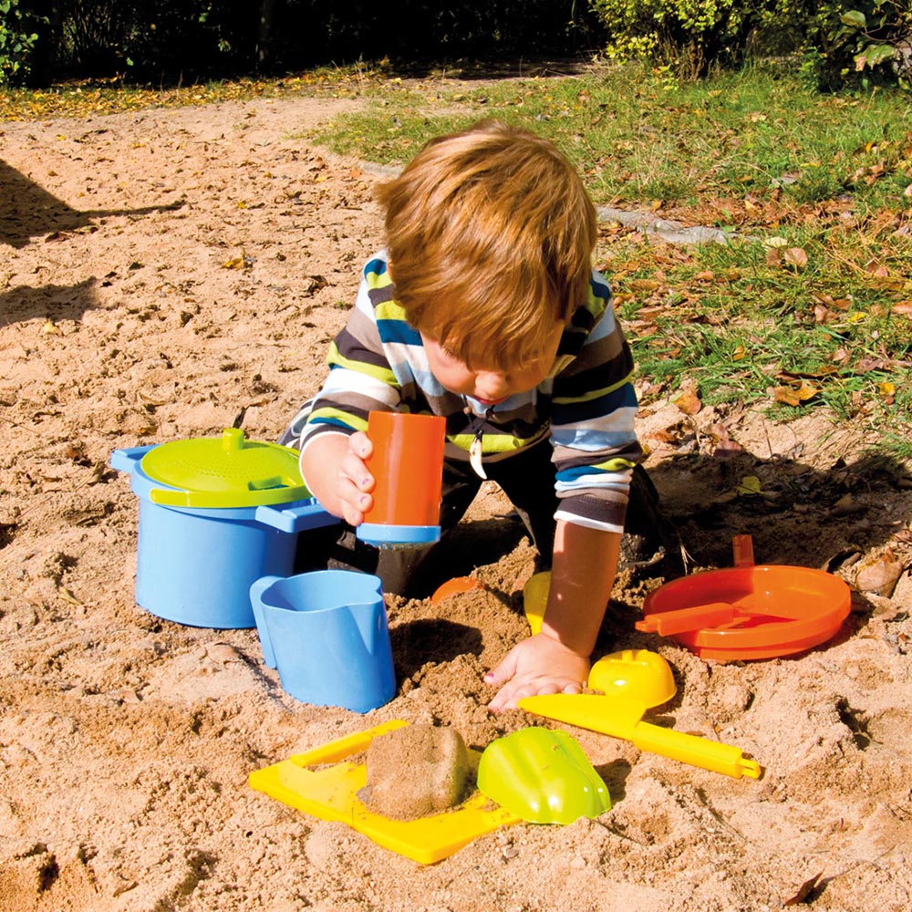 LENA Sandpit Toys Kitchen Set including Sieve, Pan, Moulds Etc - 14 Pieces