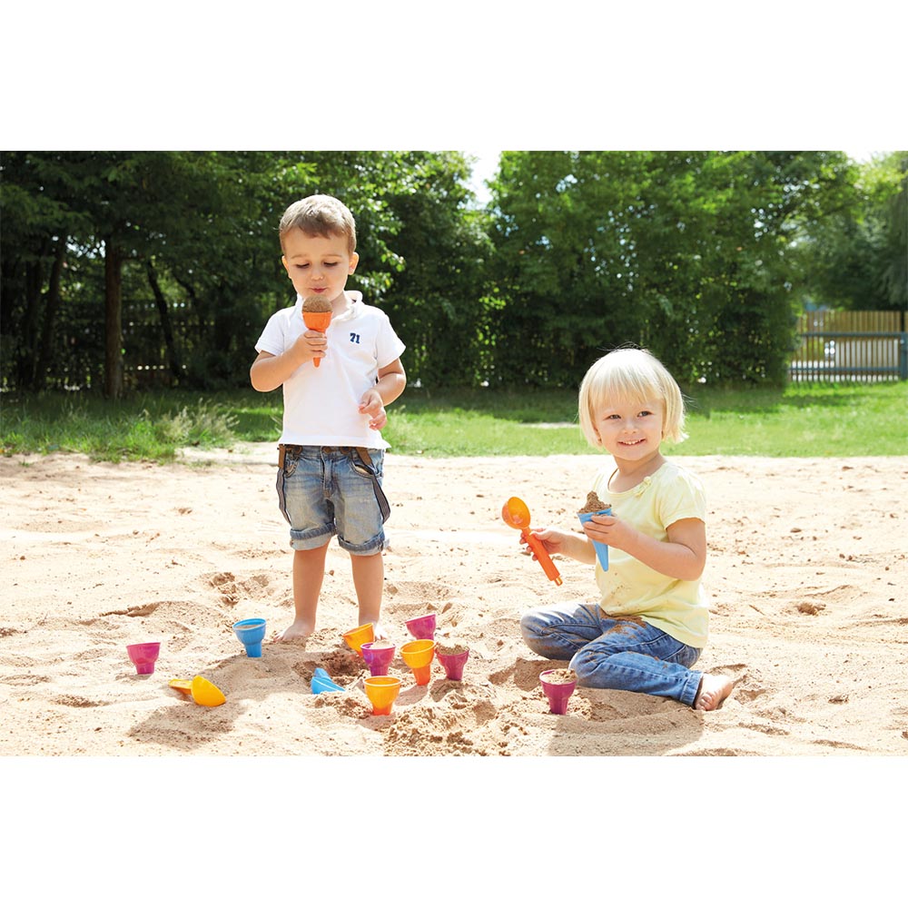 Lena Sand Play Set: Ice Cream Cones and Scoops KIGA 30 Pieces