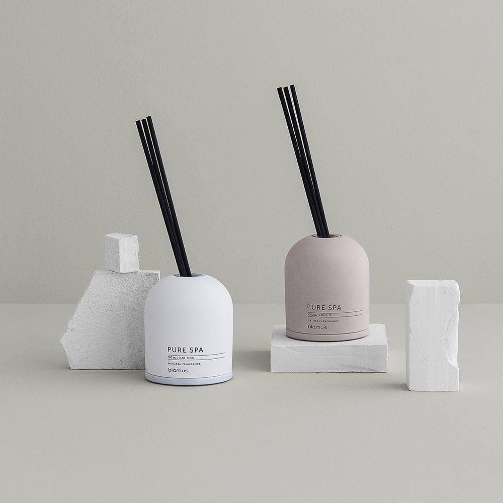 Blomus FRAGA Room Diffuser - Sea Salt & Sage Scent in Dark Pink Container 100ml