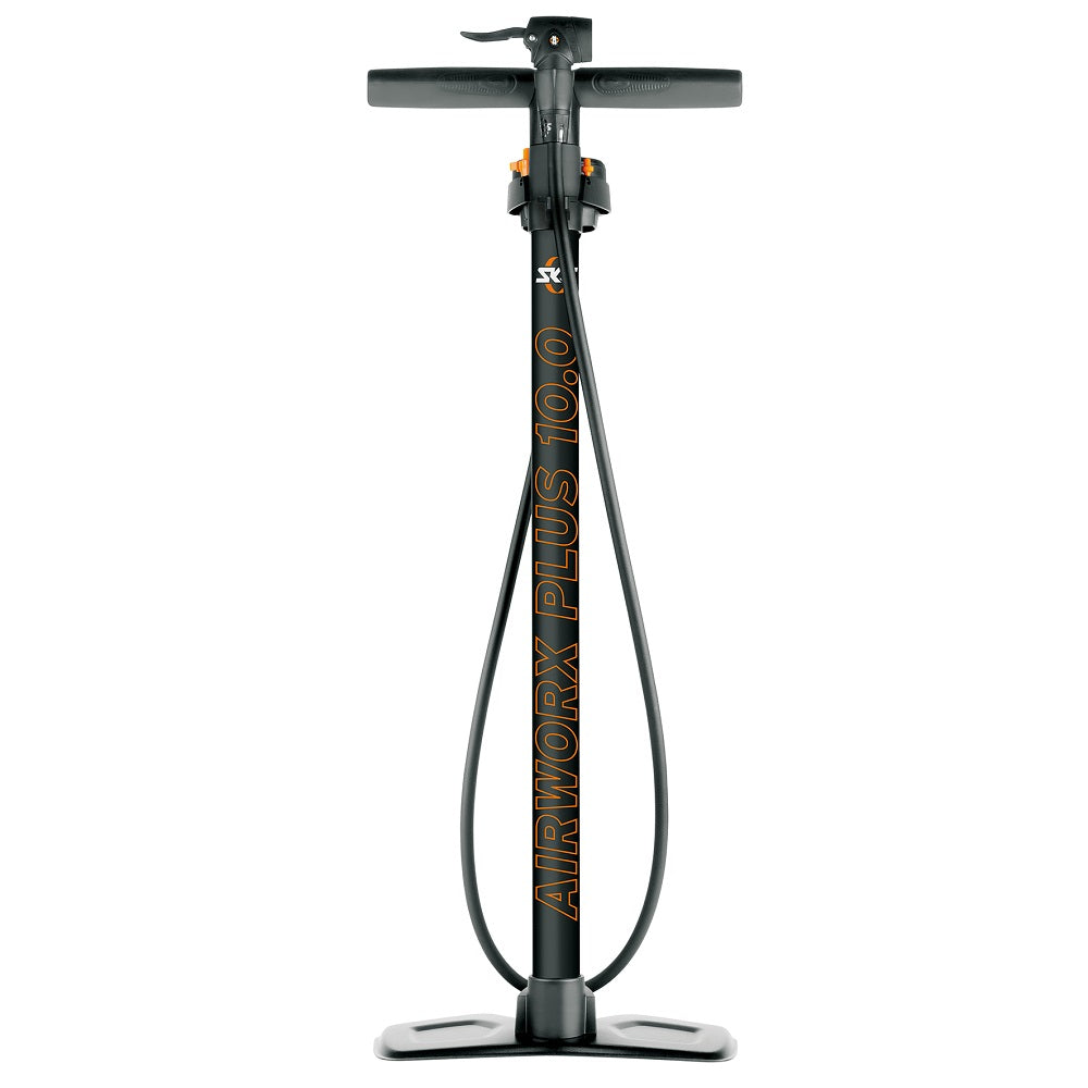 Multi valve bike pump outlet