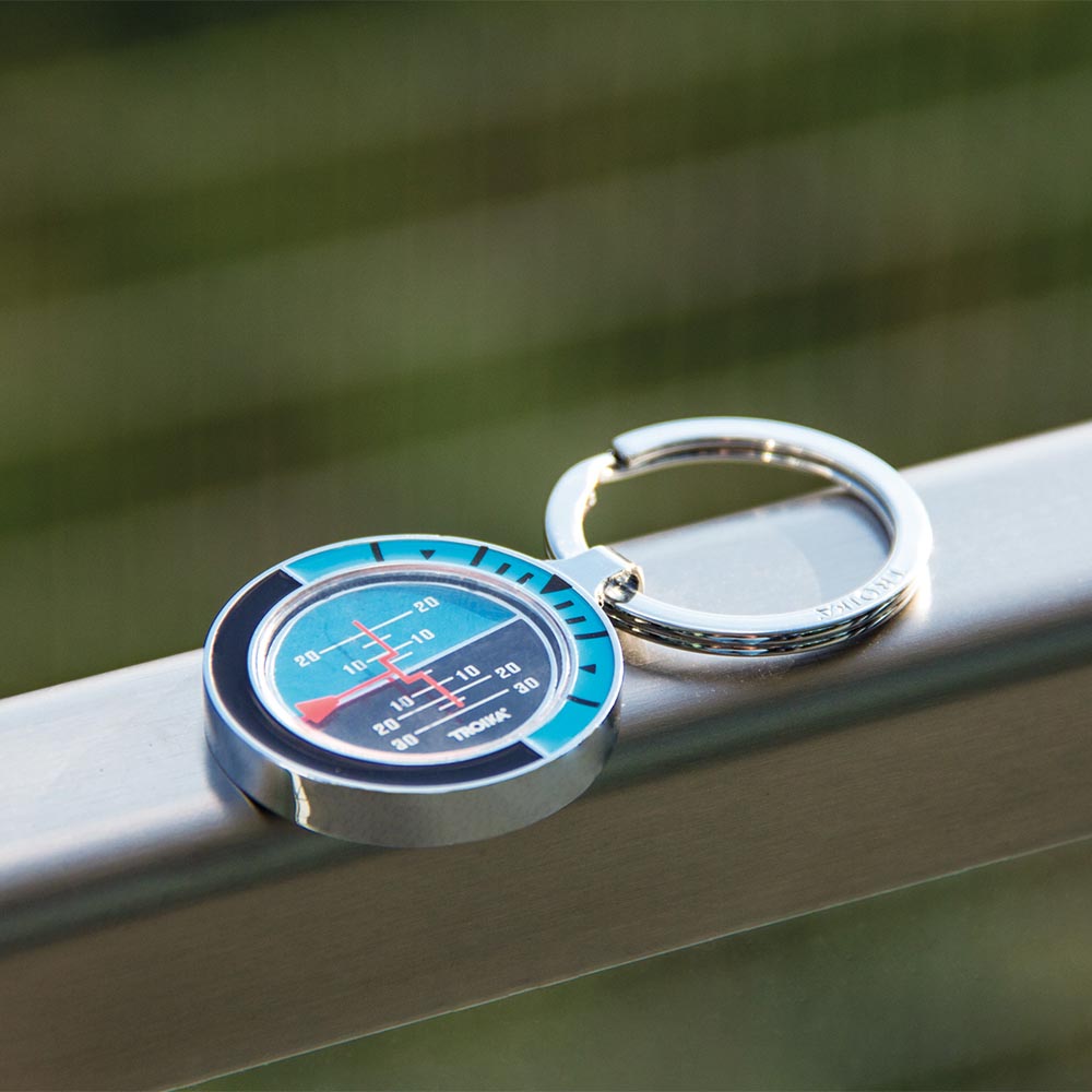 TROIKA Keyring with Artificial Horizon Altitude Indicator